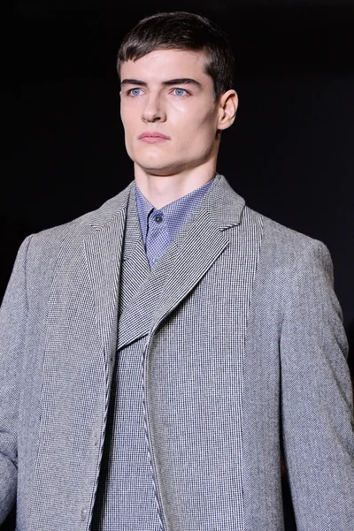 Look 24